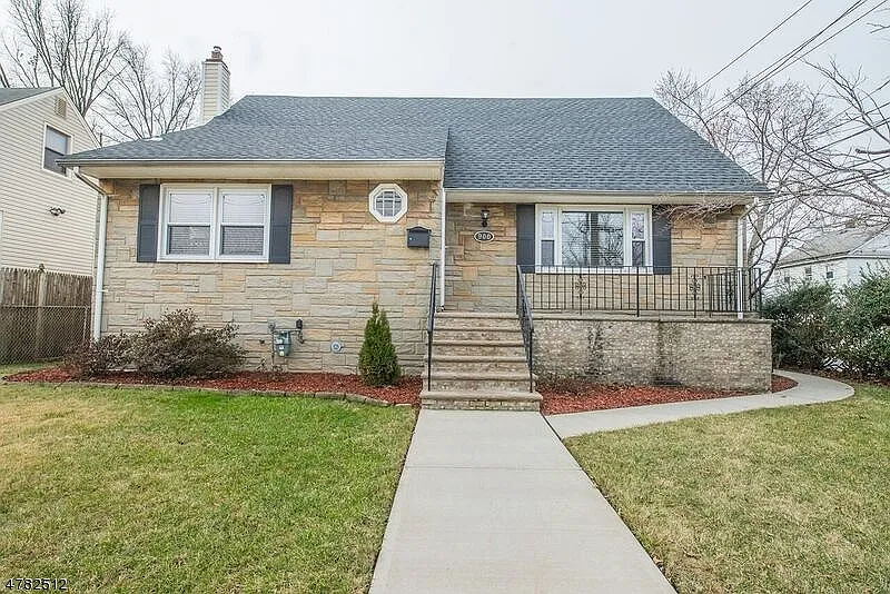 900 McCandless Pl photo 1