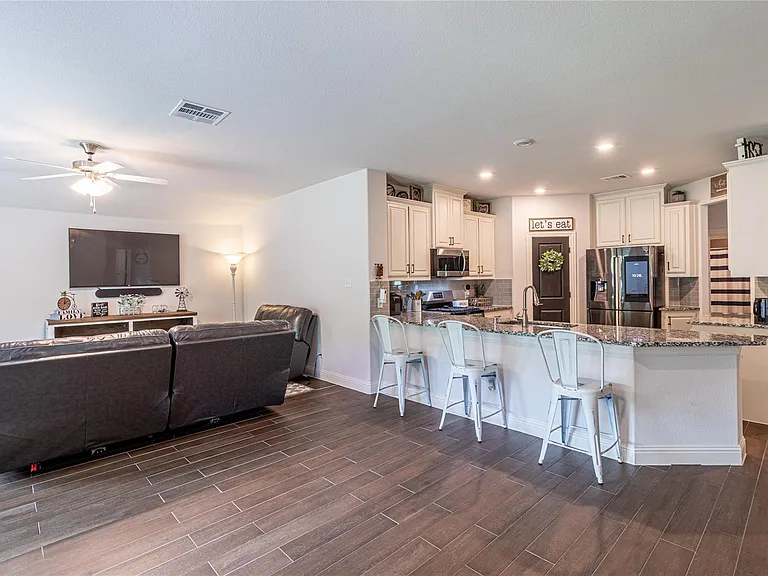 1533 Summit View Ln — Photo 12