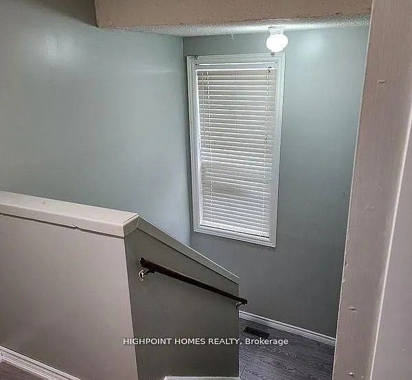 18 Valley Stream Dr — Photo 6