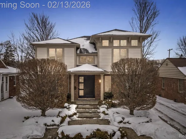 1585 Henrietta St, Birmingham, MI 48009