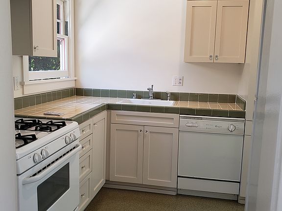 4th image of 1136 Logan St APT 1