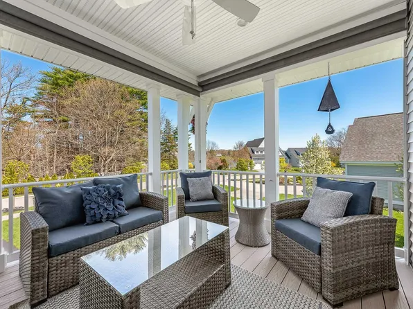 2 Cottage Way, Kittery, ME 03904