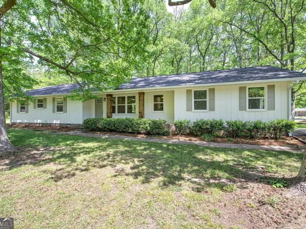 132 Echota Ave NE, Calhoun, GA 30701