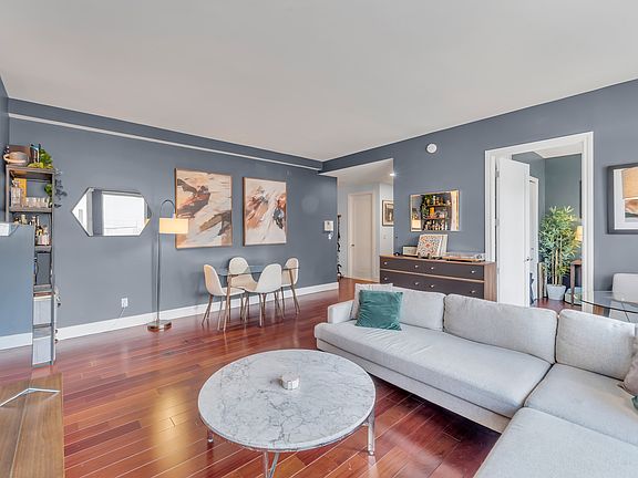 4th image of 1050 Jackson Ave APT 2B