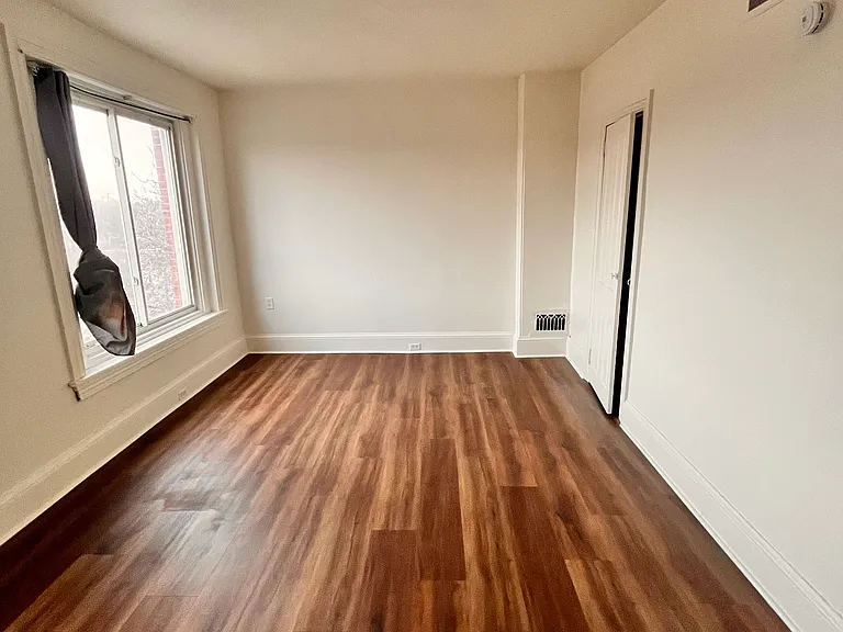 368 E High St #3 — Photo 8