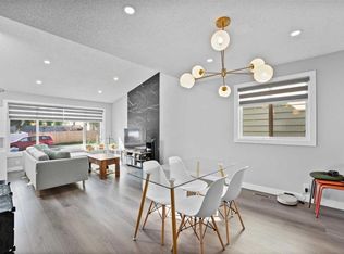 12 S Cedargrove Rd SW, Calgary, AB T2W4T9