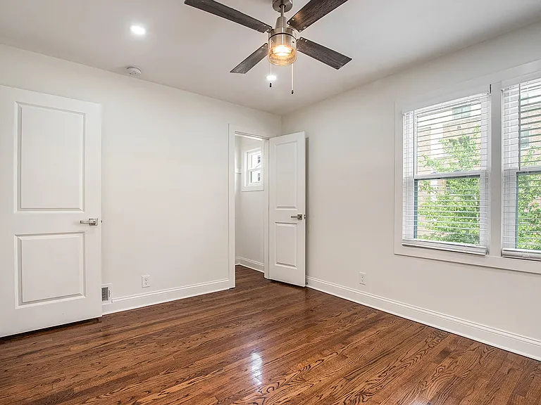 Baltimore Townhomes - 5028 — Photo 8