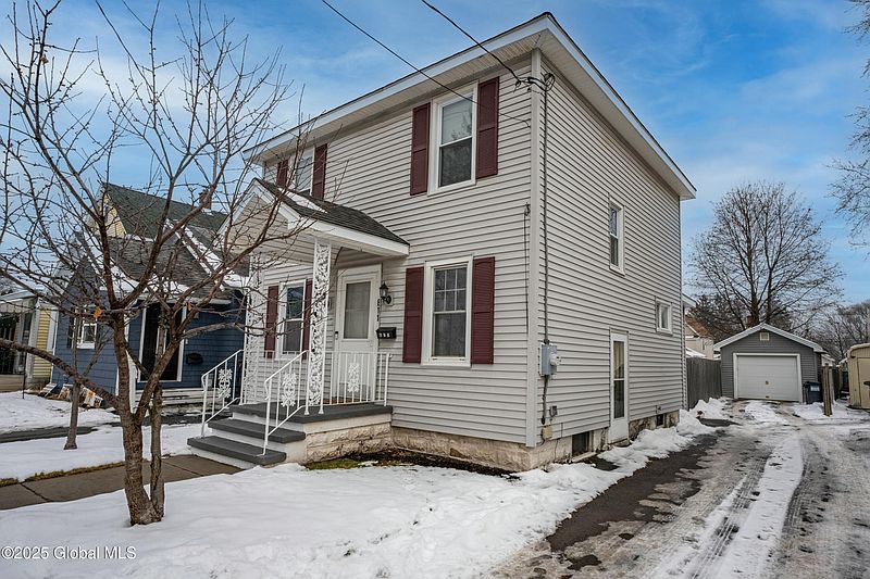 2nd image of 611 Cramer Avenue