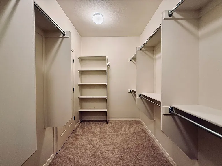 2119 Gunnison Pl — Photo 24