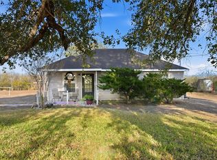 3260 Highway 281, George West, TX 78022