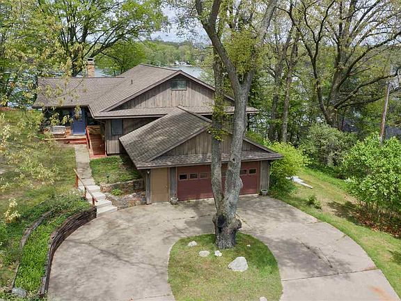 2nd image of 12430 Crystal Lake Dr S