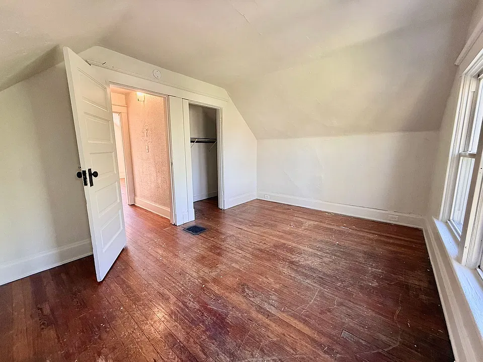 3991 Parker Pl #2