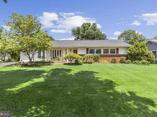 9930 Ferndale Ave, Columbia, MD 21046