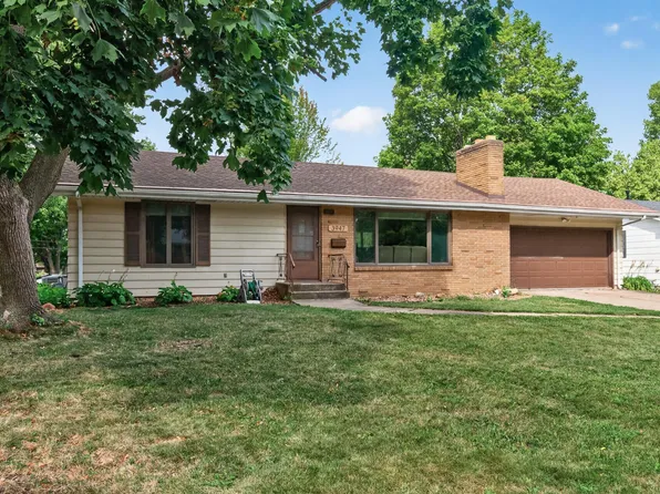 3947 Jersey Ave N, Crystal, MN 55427