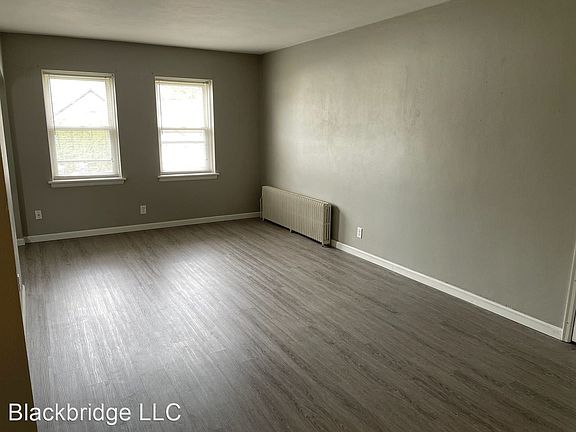 4th image of 969 Smith Ave S APT 3