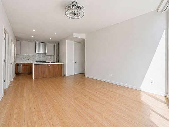 4th image of 1 W End Ave APT 14E