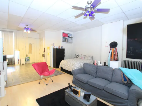 2004 Chestnut St #2F, Philadelphia, PA 19103