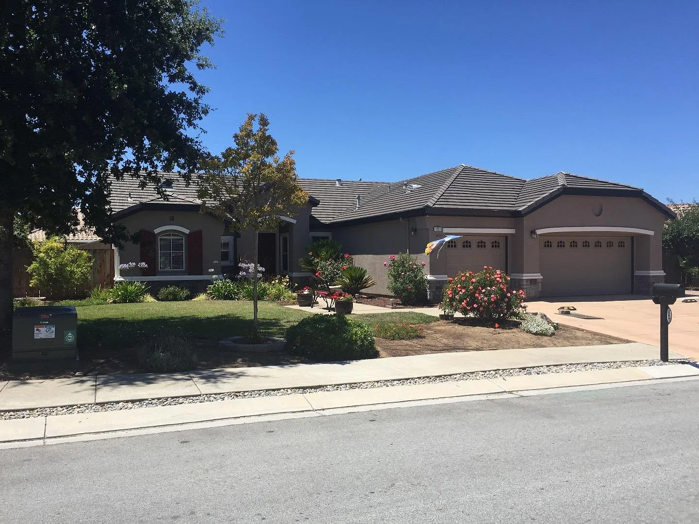 1227 Brook View Ct photo 1