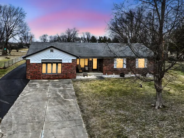 382 Pinedale Dr, Avon, IN 46123