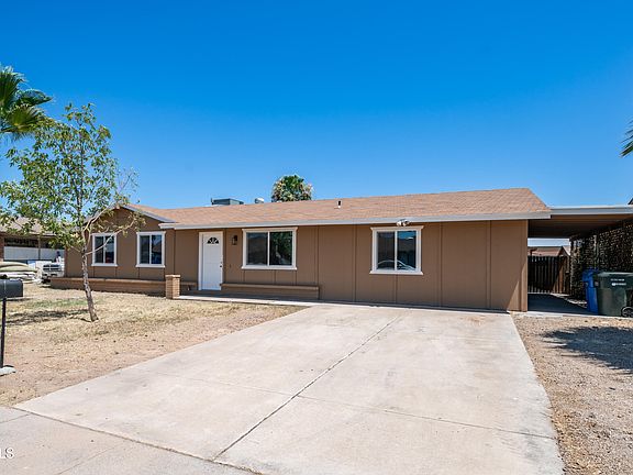 3rd image of 7727 W EARLL Drive