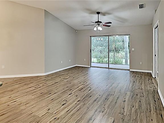 3rd image of 4246 Molokai Dr