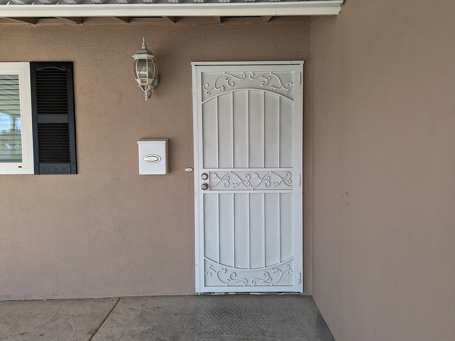 4 bed, 1286 sqft, $3,200 — Photo 3