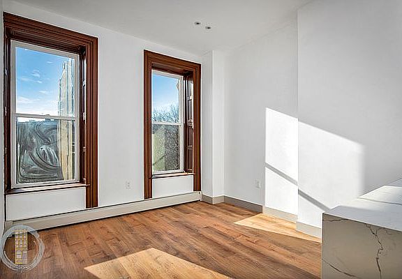 3rd image of 3 Spencer Pl #G