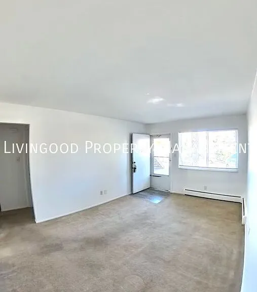 1408 Stanley Ln #6 — Photo 3