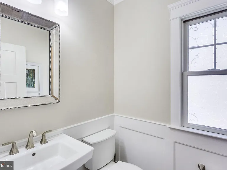 312 Pine St — Photo 8