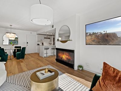 1134 Alta Loma Rd APT 201, West Hollywood, CA, 90069