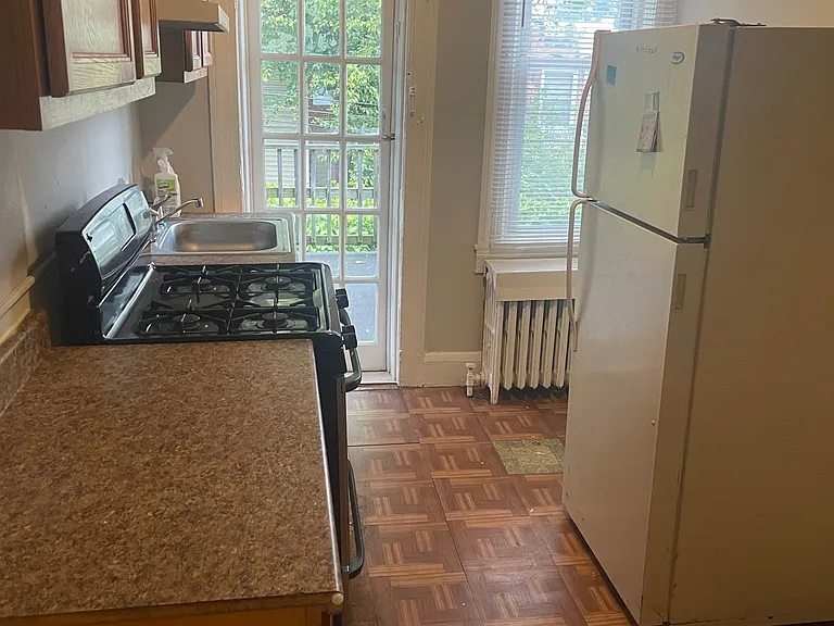 528 Winston Ave #2 — Photo 7