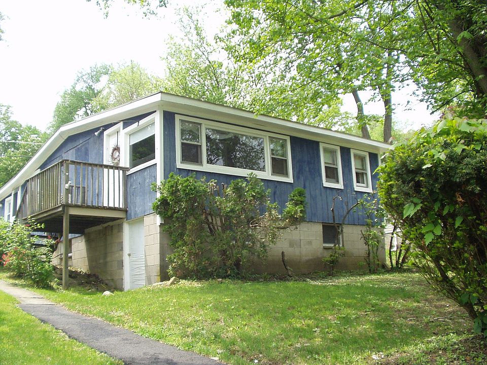 1st image of 31 Lakeside Dr #31