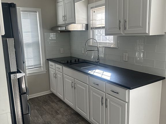 5th image of 387 E Royal Forest Blvd