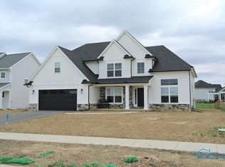 2669 Woods Edge Rd, Perrysburg, OH 43551