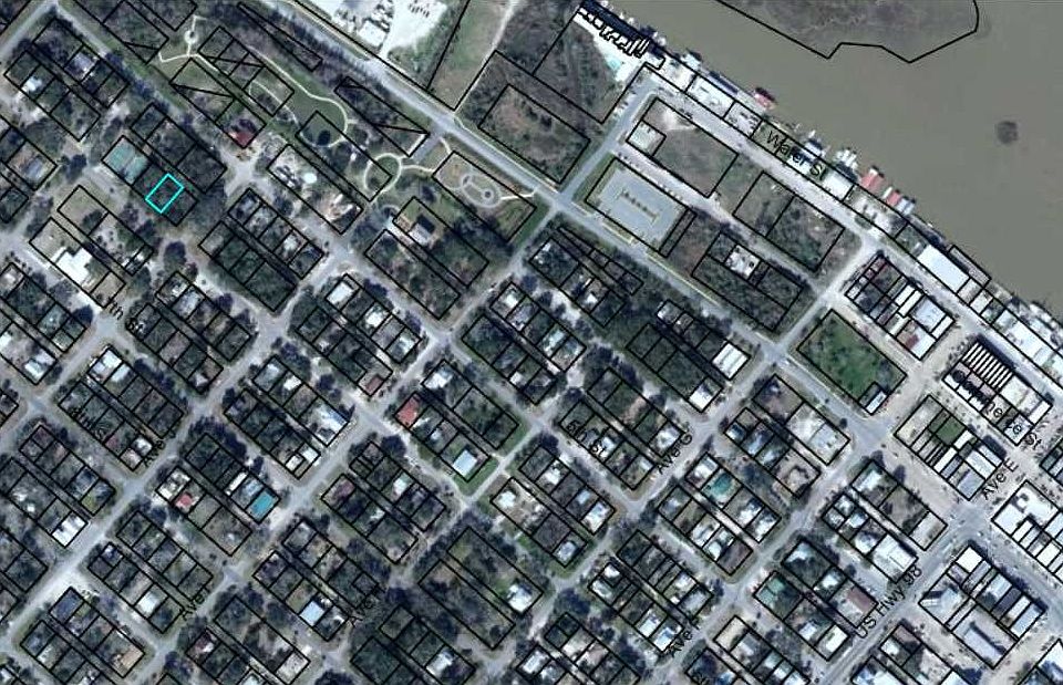 2nd image of 203 6th St