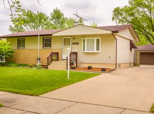 3047 189th St, Lansing, IL 60438