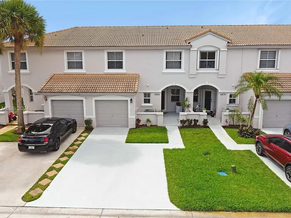 16866 SW 1st Pl, Pembroke Pines, FL 33027