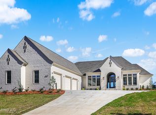 227 Parke Dr, Ridgeland, MS 39157