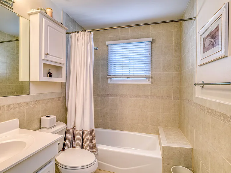 119 N Belmont Ave — Photo 22