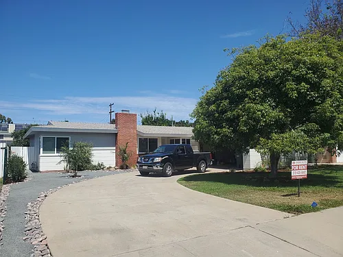 640 Alameda Blvd Photo 1