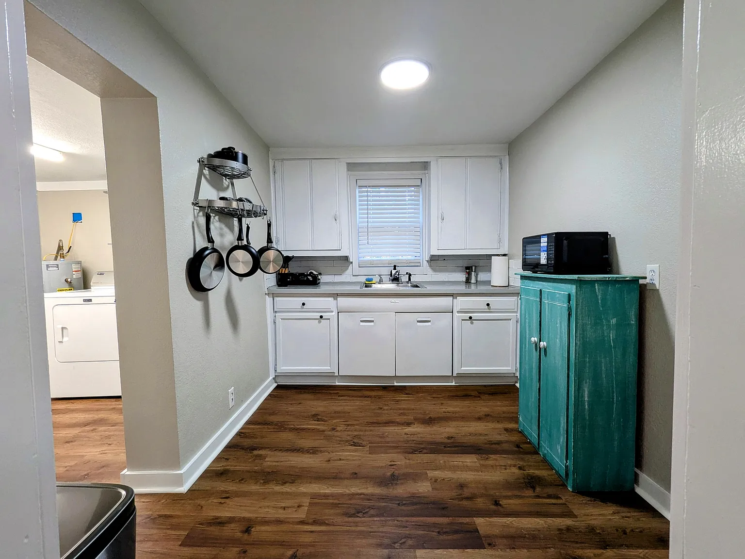 1 bed, 1 bath guesthouse in North Nashville — Photo 4