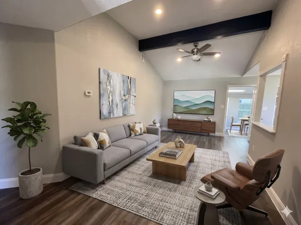 2004 Maple St, Georgetown, TX 78626