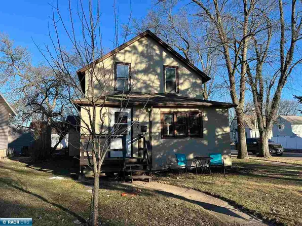 2130 11th Ave E, Hibbing, MN 55746