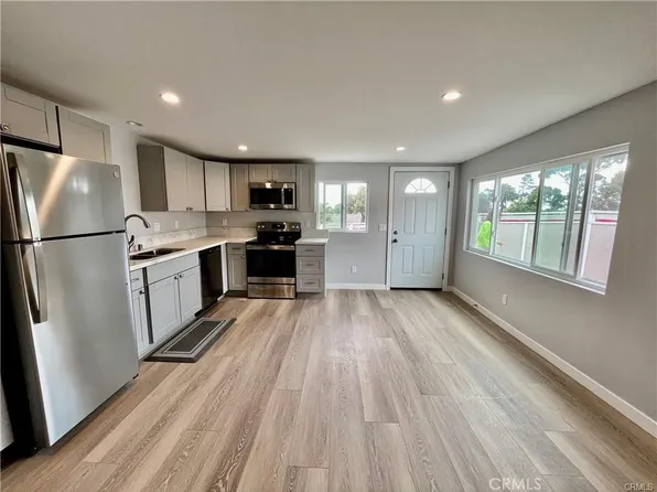 1401 Crestridge Dr, Oceanside, CA 92054
