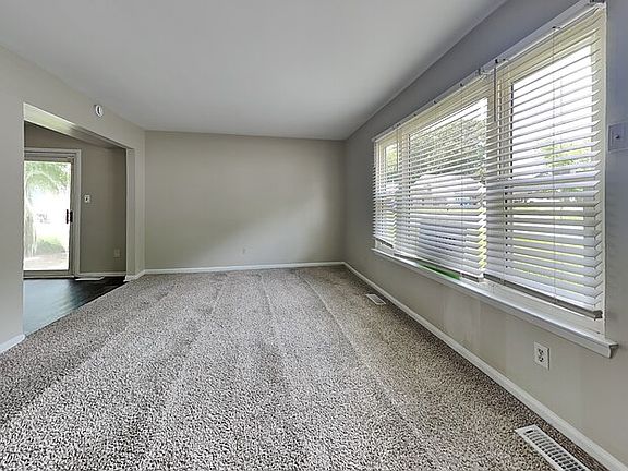 4th image of 8 Lasonia Way