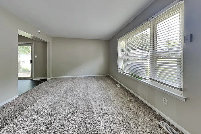 8 Lasonia Way — Photo 4