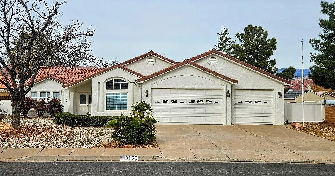 Building Photo - 3166 Canyon View Dr