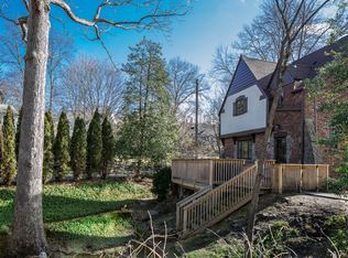 19 Dogwood Dr, Scarsdale, NY