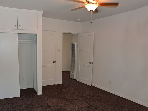 3rd image of 3634 Park Blvd