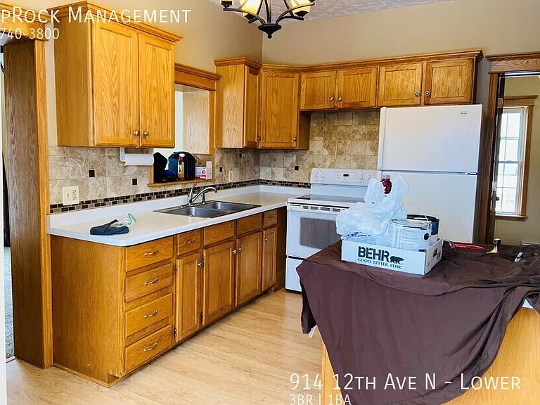 914 12th Ave N #LOWER — Photo 4